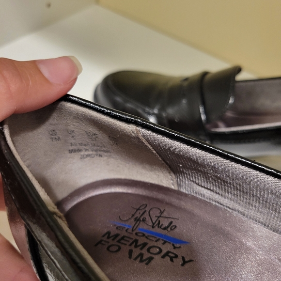 Life Stride Velocity Memory Foam Heels - Picture 6 of 8